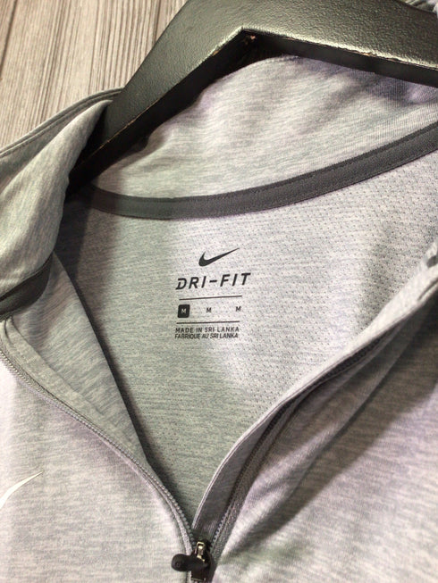 Nike Pullover Size Medium